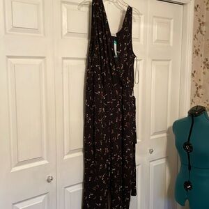 Women’s Kayleigh jumpsuit, black floral, size 2X. NWT.